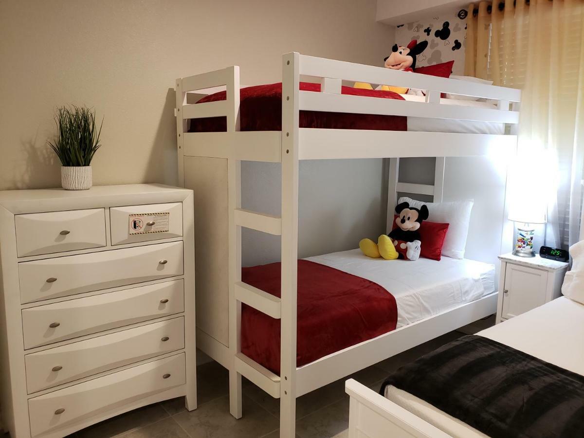 Only 5 Miles From Disney! Free Water Park! 2 Bed, 2 Bath Condo, Sleeps 8 Kissimmee Exterior photo